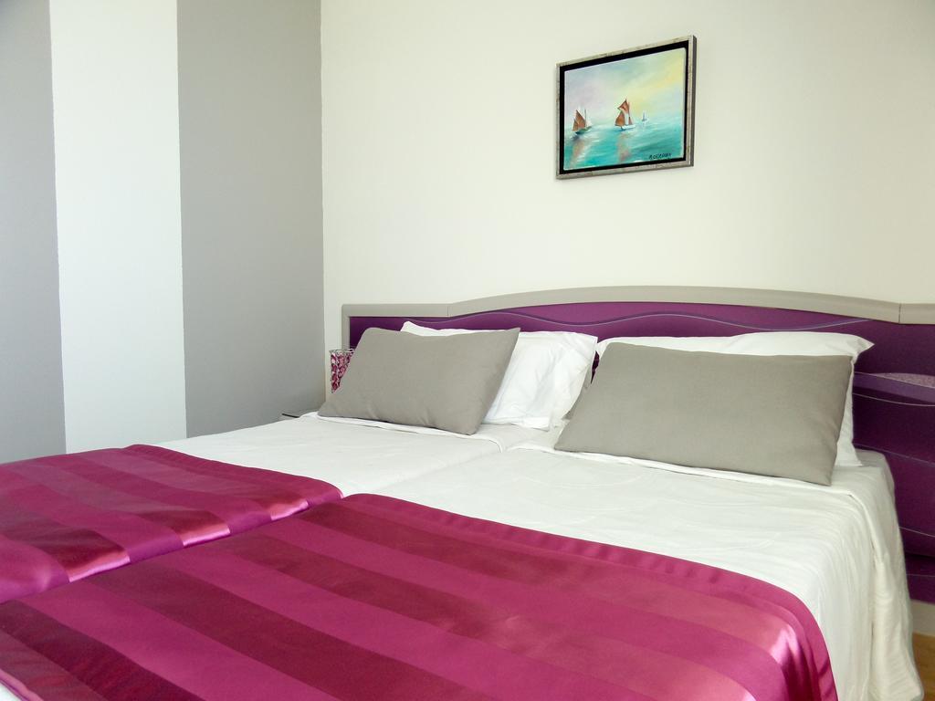 Logis Kermoor & Spa Hotel Plogoff Værelse billede